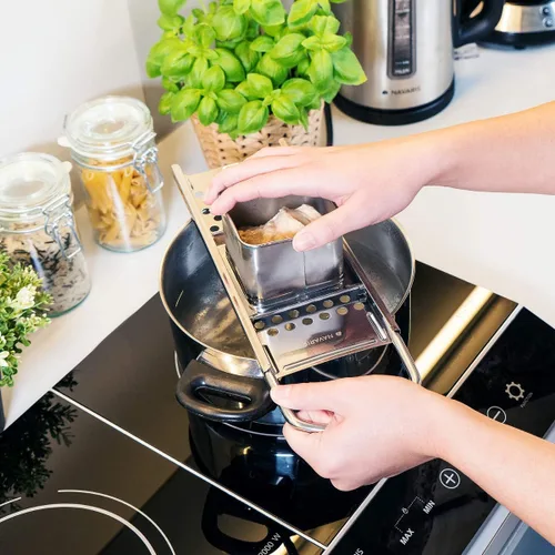 Miniatura 8 de Navaris Máquina de pasta Spaetzle de acero inoxidable - Prensa alemana de fideos y albóndigas para albóndigas caseras