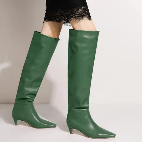 Miniatura 6 de MOOMMO Botas altas de tacón de gatito sobre la rodilla para mujer, punta cuadrada, de cuero mate, de meter de pantorrilla ancha, plisadas, tacón