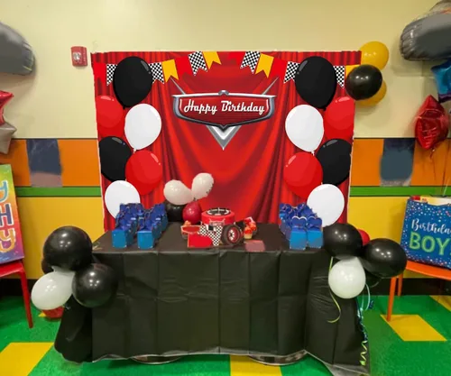 Miniatura 6 de Telón de fondo de cumpleaños de 7 x 5 pies, bandera de carreras, fondo rojo para fotografía, temática de carreras, decoración de fiesta