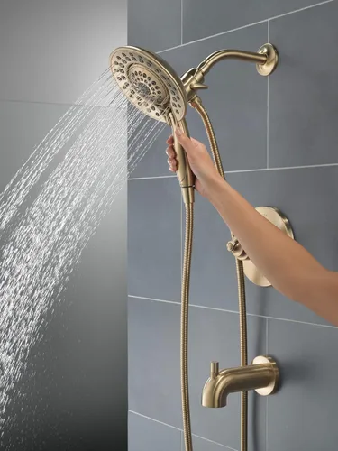 Miniatura 2 de Delta Faucet Saylor Serie 17 Grifo Combo Dorado para Bañera y Ducha con Cabezal de Ducha In2ition 2-en-1 con Rociador de Mano, Juego de Grifo