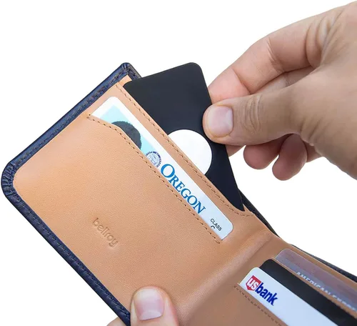 Miniatura 8 de TagVault™ AirTag Wallet Holder - El inserto de tarjeta de billetera AirTag más delgado Flexible, se mantiene oculto, pendiente de patente