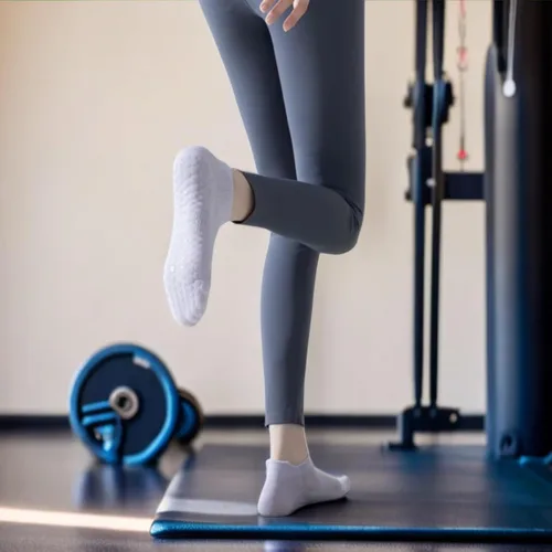 Miniatura 6 de Calcetines de agarre para mujer, pilates, yoga, calcetines de hospital antideslizantes con pinzas para mujer, calcetines adhesivos con cojín