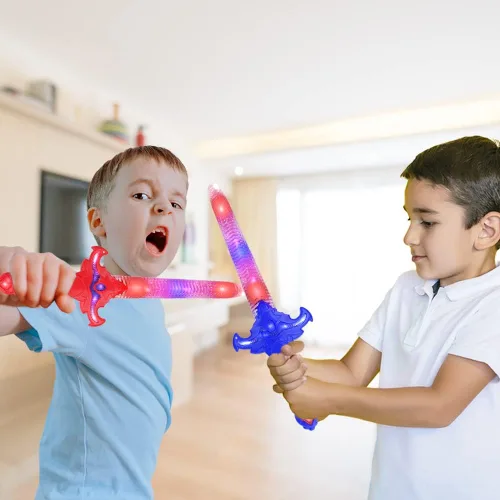 Miniatura 5 de ArtCreativity Espadas de juguete iluminadas con sonidos, juego de juguetes LED con fundas extraíbles, espadas de plástico, accesorios de disfraz