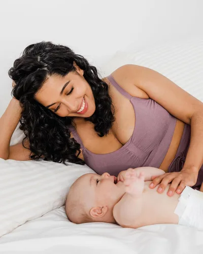 Miniatura 5 de Kindred Bravely Sublime Bamboo Lounge & Sleep Pumping Bra Sujetador para dormir con manos libres