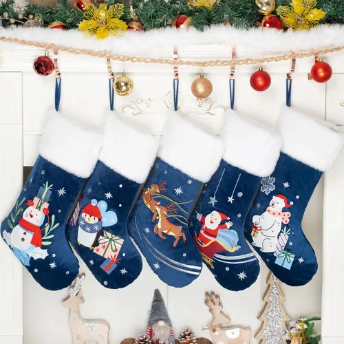 Miniatura 15 de LUBOT Juego de 4 medias de Navidad grandes para la familia, 20 pulgadas, silueta de búfalo rojo a cuadros para colgar en la chimenea, decoración