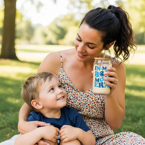 Miniatura 2 de KLUBI Regalos para Mamá de Niño para Nueva Madre Esperando - In My Boy Mom Era Cup Vaso de Café Helado de 16oz con Tapa y Pajita - Regalos de Baby
