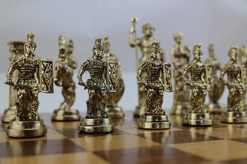 (Sin tablero) Figuras históricas hechas a mano de Roma Piezas de ajedrez de metal, tamaño grande, tamaño King 4 pulgadas (solo piezas)