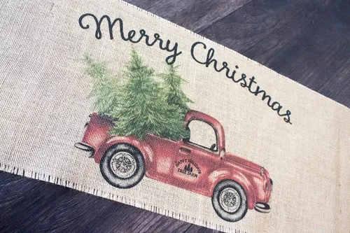 Miniatura 2 de Camino de mesa vintage de arpillera con diseño de camión rojo feliz Navidad