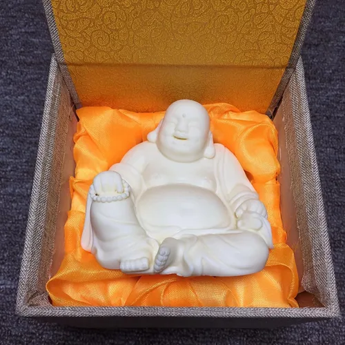 Miniatura 7 de Estatua de Buda riendo blanca para decoración de oficina en casa, pequeña figura de Buda para Feng Shui, buena suerte, riqueza y felicidad