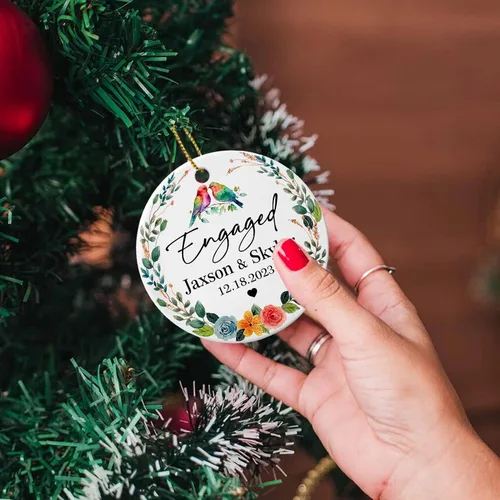 Miniatura 5 de Adorno de cerámica personalizado para parejas comprometidas, pájaros de Navidad 2025, adorno de cerámica de pájaros de compromiso, regalos