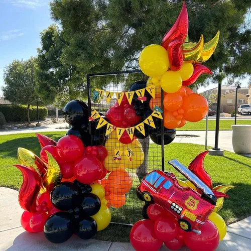 Miniatura 6 de Juego de arco de globos de fuego, 144 globos rojos, amarillos y dorados con globos de camión de bomberos de aluminio para suministros de fiesta