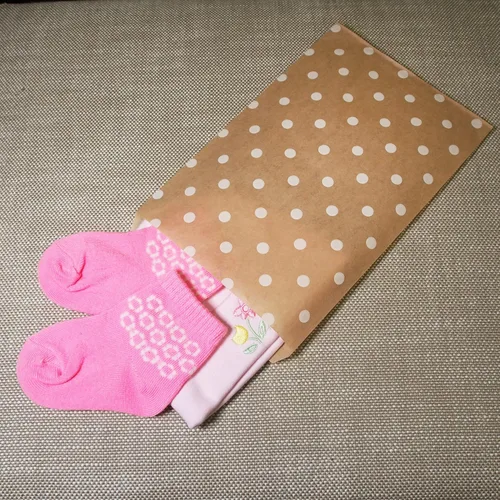 Miniatura 6 de CuteBox Bolsas de regalo de papel plano blanco con lunares (6 x 9 pulgadas) para mercancía, manualidades, recuerdos de fiesta, venta al por menor