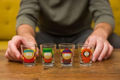 Miniatura 3 de Silver Buffalo South Park con Stan, Kenny, Cartman y Kyle - Paquete de 4 mini vasos de 1,5 onzas Personajes principales de South Park