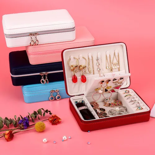 Miniatura 9 de DesignSter Joyero pequeño Estuche de joyería de viaje de piel sintética, organizador de joyas para collar, aretes, anillos, regalos para niñas