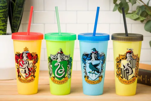 Miniatura 10 de Silver Buffalo Harry Potter House Crests - Vasos de plástico que cambian de color, 24 onzas Escudos de la casa de Harry Potter