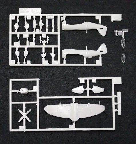 Miniatura 2 de Minicraft P-47D USAAF - Kit modelo (escala 1/144)