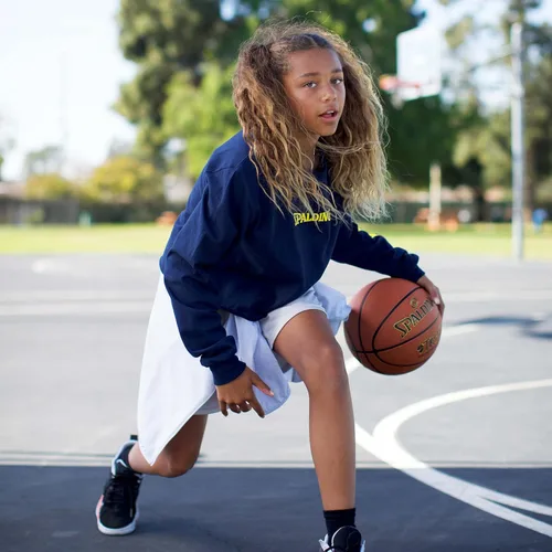 Miniatura 6 de Spalding Balones de baloncesto de goma para exteriores Cubierta de goma de rendimiento diseñada para jugar al aire libre Varios tamaños