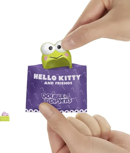 Miniatura 5 de Mattel Sanrio - Figuras coleccionables de Hello Kitty (2 pulgadas) con sombrero y accesorios de postre, paquete sorpresa para ciegas, inmersión