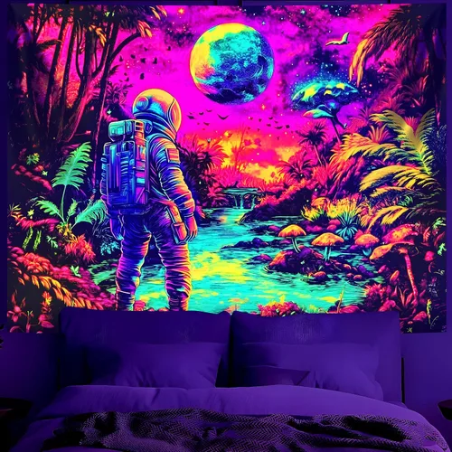 Miniatura 38 de BVBOX Tapiz de astronauta espacial con luz negra, reactivo a los rayos UV, galaxia, planeta que brilla en la oscuridad, póster de luz negra, arte