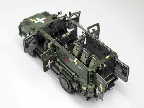 Miniatura 6 de ICM 35014 - 'Kozak-2', Vehículo Blindado Ucraniano Clase MRAP (100% Nuevos moldes) - Escala 1:35