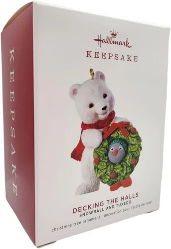 Miniatura 7 de Hallmark Adorno navideño de recuerdo 2019 con fecha de año Bola de nieve y esmoquin Decking The Halls Oso polar y pingüino