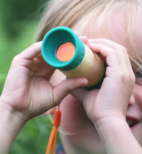 Miniatura 11 de Hape Telescopio ajustable Equipo espía de bambú para niños con aumento de 8X