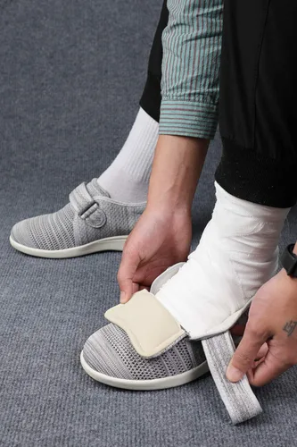 Miniatura 6 de ZUMEIJIA Zapatos diabéticos para mujer zapatos casuales ajustables zapatos anchos para ancianos pies hinchados antideslizantes amortiguación de aire