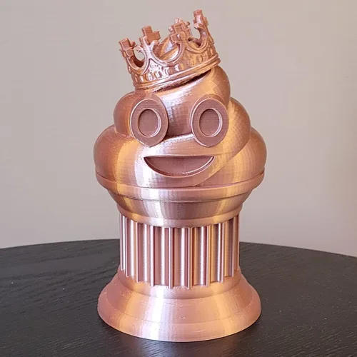 Miniatura 9 de Znet3D Trofeo de emoji King Poop – Premio divertido y regalo – Hecho a mano con fabricación aditiva – 6 pulgadas de alto – Con un emoji de caca seda
