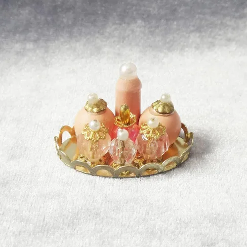 Miniatura 3 de U-K Casa de muñecas en miniatura botellas de perfume con bandeja nuevo lanzado y popular, agradable y práctico
