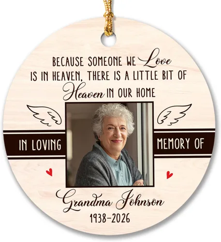 Adorno de Navidad con texto en inglés "There is A Little Bit of Heaven in Our Home", en memoria amorosa de la foto, abuela, abuelo, adorno