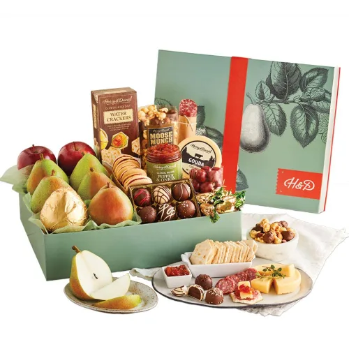 Harry & David Founder's Favorites - Caja de regalo de carne, queso, dulces y aperitivos, gran cesta de regalo, regalo para todas las ocasiones,