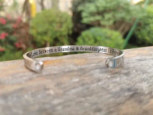 Miniatura 12 de Pulseras inspiradoras para abuela, mamá, hija, sobrina, tía, grabado, mensaje oculto, pulsera de acero inoxidable, corona de cumpleaños, joyería