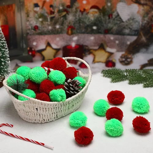 Miniatura 7 de Janinka 80 pompones de Navidad de 2 pulgadas, para artes y manualidades, bolas grandes brillantes para adultos, decoración de Navidad (rojo, verde)