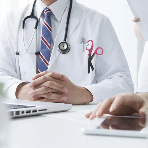 Miniatura 6 de Paquete de 2 tijeras de trauma, tijeras médicas de acero inoxidable de 5.8 pulgadas, tijeras de vendaje con mosquetón, tijeras de enfermería