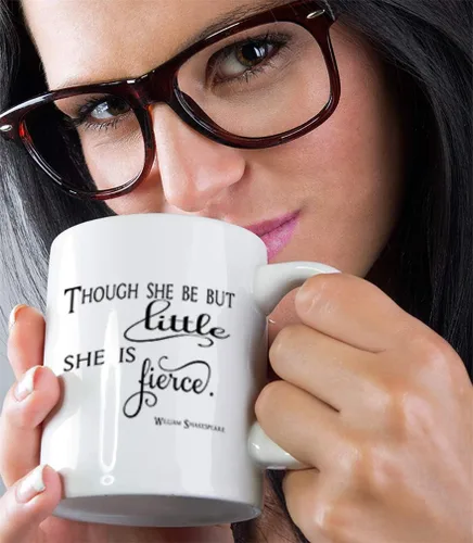 Miniatura 5 de Taza de té de café de cerámica Though She Be But Little She Is Fierce de 11 onzas, regalo navideño de Hanukkah para hombres y mujeres Solo diseño