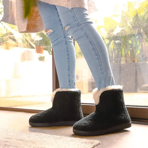 Miniatura 2 de HomeTop Women's Fuzzy Memory Foam Boot Slippers with Indoor Outdoor Rubber Sole