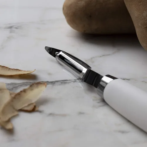 Miniatura 7 de Country Kitchen Juego de 6 piezas de utensilios esenciales de cocina de acero inoxidable, pistola de metal negro con asas blancas suaves al tacto