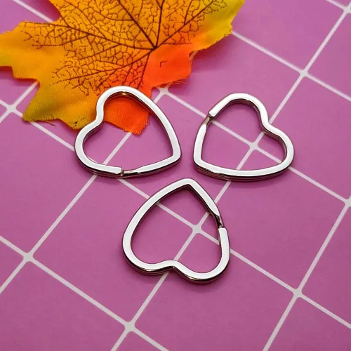 Miniatura 5 de Oubaka 30 llaveros divididos en forma de corazón, llaveros de metal para manualidades para la organización del hogar, oficina, proyectos de artes