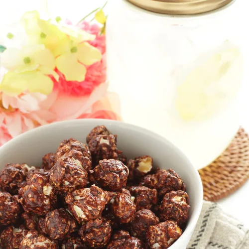 Miniatura 4 de Gourmet Popcorn by Its Delish, bolsa a granel de 1 libra – Aperitivo de maíz dulce y crujiente de caramelo de maíz glaseado, noche de cine, fiestas