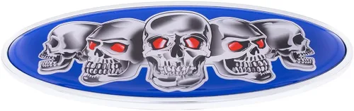 Miniatura 6 de United Pacific 10882 Emblema de metal fundido a presión de 7" x 3 ¼" cromado ovalado con diseño de calavera, perno de montaje con respaldo de doble