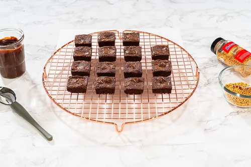 Miniatura 4 de Bakerpan Sartén de silicona para brownie con divisores, juego de 2 moldes para mordeduras de brownie, 15 cavidades de 1.5 pulgadas para chocolate