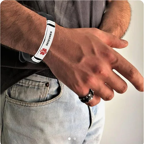 Miniatura 7 de TGLS Pulsera de identificación de alerta médica roja para mujeres y hombres de emergencia de primeros auxilios de alerta sanitaria grabada con láser