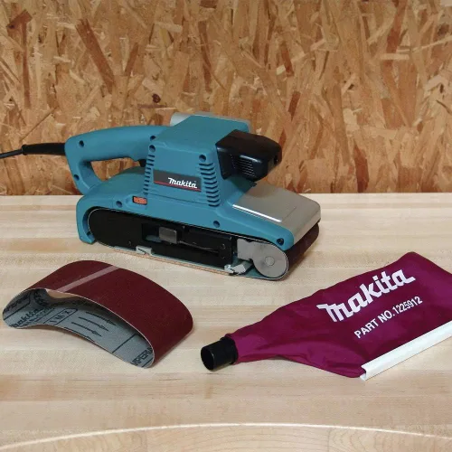 Miniatura 5 de Makita 9404 8.8-amperes 4 por 24 pulgadas Gamuza de velocidad variable lijadora de cinturón con bolsa para el polvo