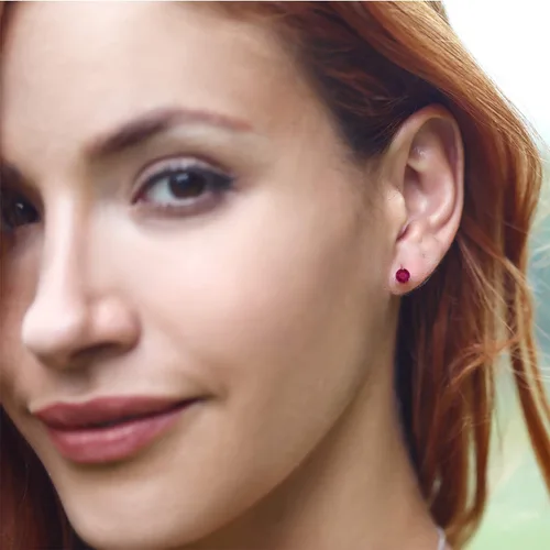 Miniatura 4 de Gem Stone King Aretes de tuerca redondos de 110 quilates color rojo rubí de 18 quilates oro blanco de 3 puntas Martini con rosca en la parte trasera