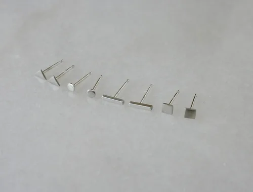 Miniatura 2 de Juego de pequeños aretes de tuerca con forma geométrica, pequeños aretes de plata esterlina, segundo piercing, tercer piercing, caramelo de oreja