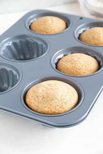 Miniatura 5 de Fox Run Molde estriado para muffins, 14 x 10.5 x 2 pulgadas, metálico