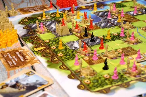 Miniatura 3 de IELLO: Bunny Kingdom, juego de mesa de estrategia, expande tu feudo con solo una liebre, tiempo de juego de 45 minutos, 2 a 4 jugadores, para edades