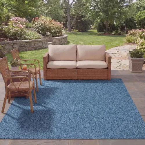 SAFAVIEH Alfombra lavable para exteriores, colección Courtyard - 6'7" x 9'6", azul marino, no desprende pelusa y fácil limpieza, ideal para patio,