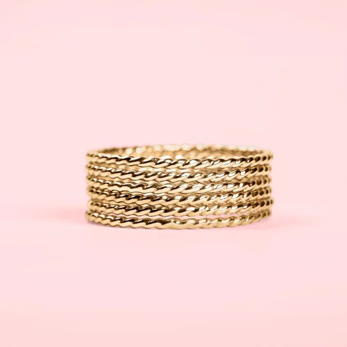 Miniatura 5 de Melanie Golden Jewelry Braided Rope Stacking Ring Elegant Twist 1mm Skinny Stackable Stack Ring Band in Silver, Gold, or Rose Gold Comfort Fit