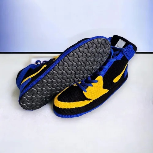 Miniatura 7 de Byseay - Zapatillas deportivas de ganchillo hechas a mano, calzado unisex de punto personalizado, zapatos Jordan para interiores retro acogedores